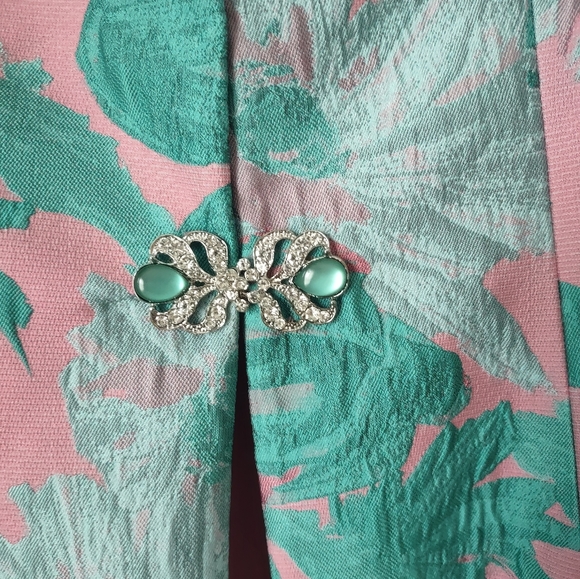 Elegant Dress/Coat set Quality Jacquard style print with a subtle sheen. Size 12 - Picture 8 of 11